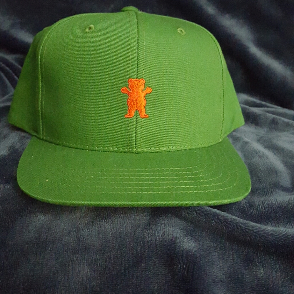 NWT GRIZZLY GRIP TAPE BEAR HAT